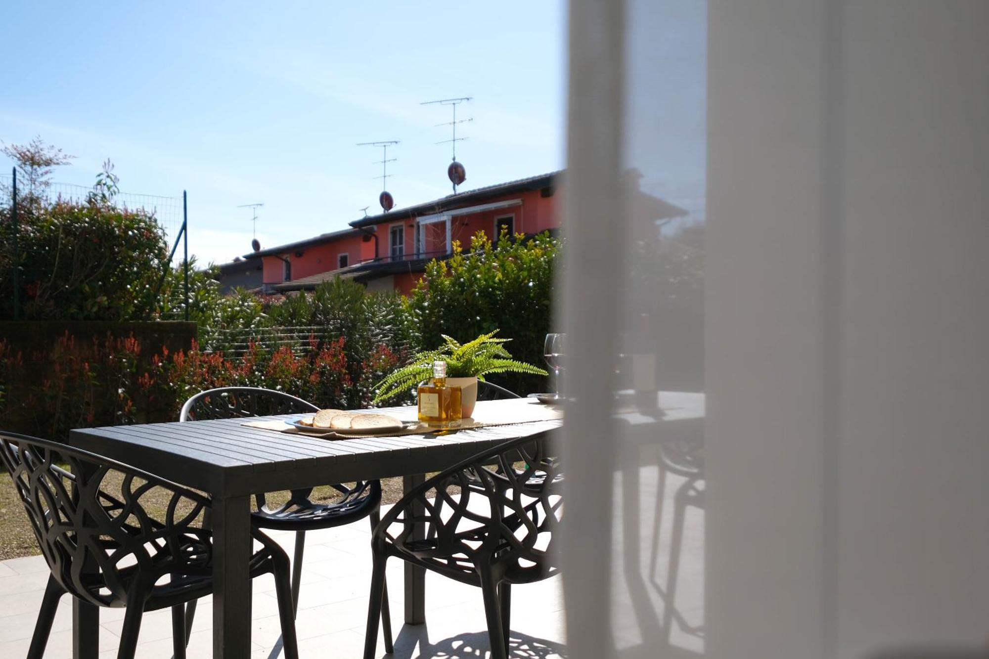 Luxury Villas Gardenia With Private Pool Padenghe sul Garda Buitenkant foto