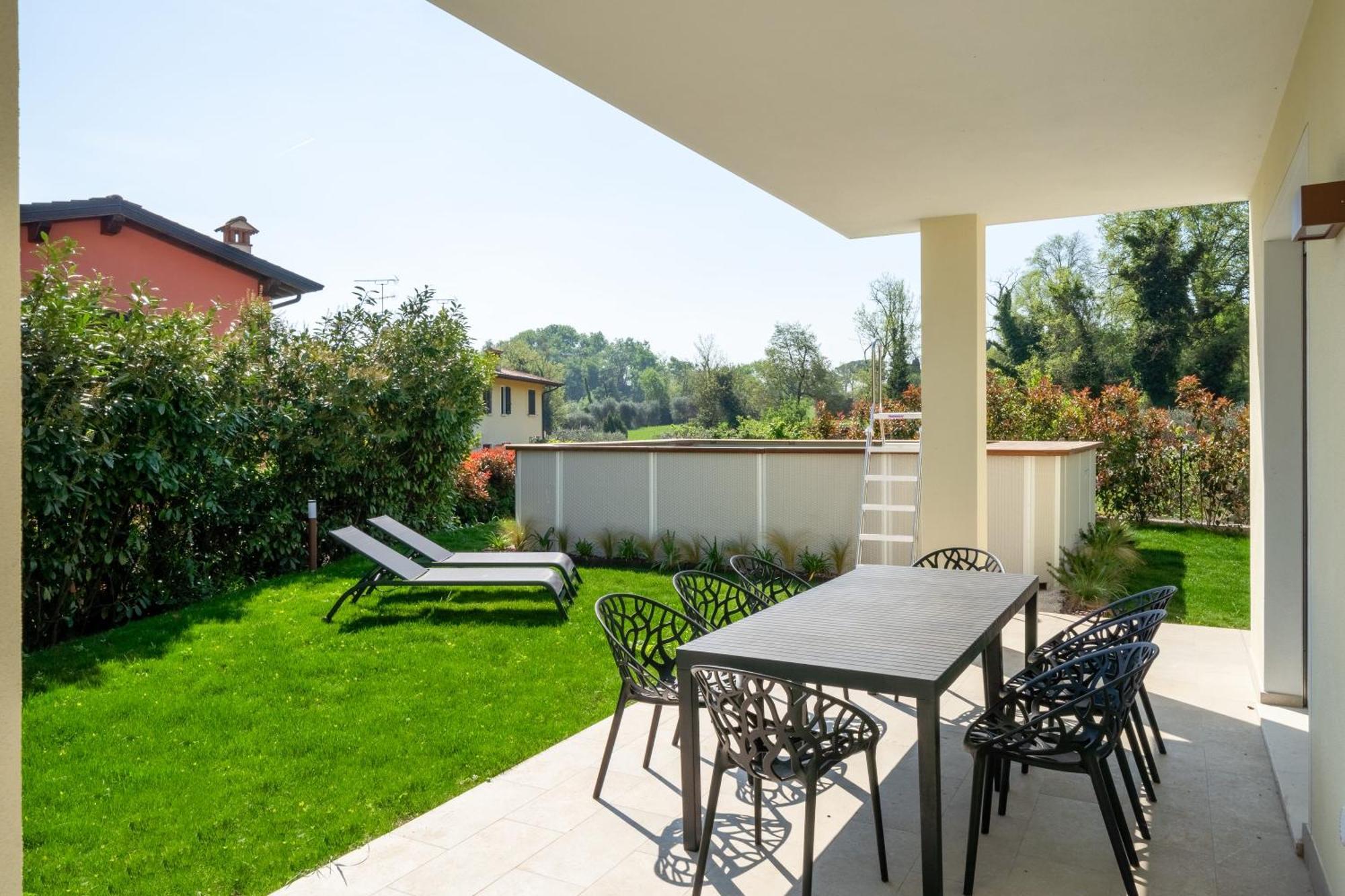 Luxury Villas Gardenia With Private Pool Padenghe sul Garda Buitenkant foto