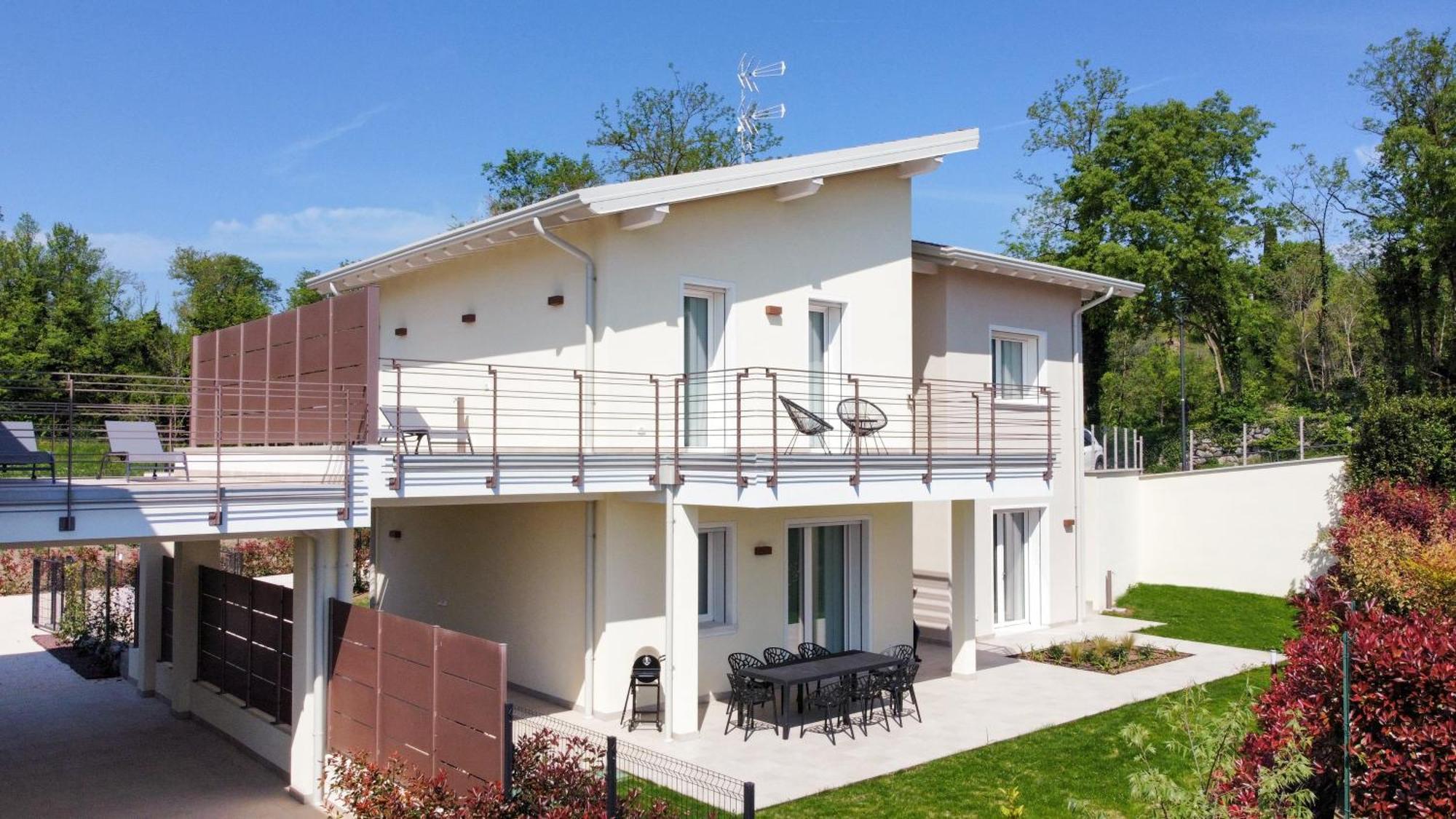 Luxury Villas Gardenia With Private Pool Padenghe sul Garda Buitenkant foto
