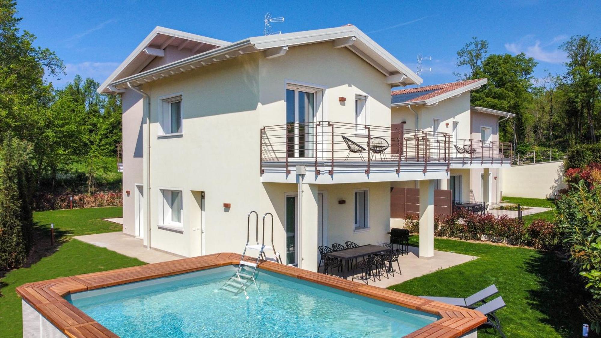 Luxury Villas Gardenia With Private Pool Padenghe sul Garda Buitenkant foto