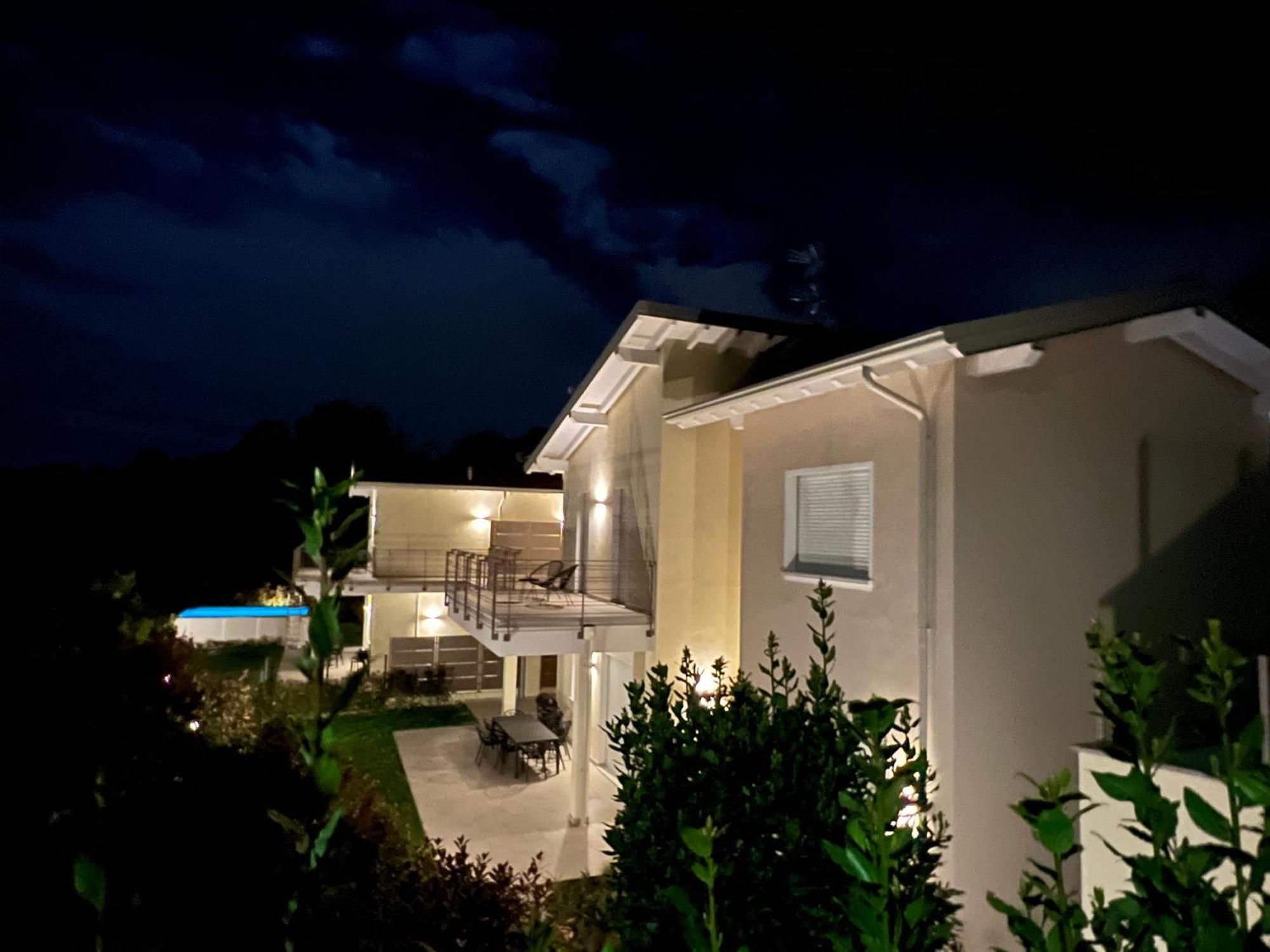 Luxury Villas Gardenia With Private Pool Padenghe sul Garda Buitenkant foto