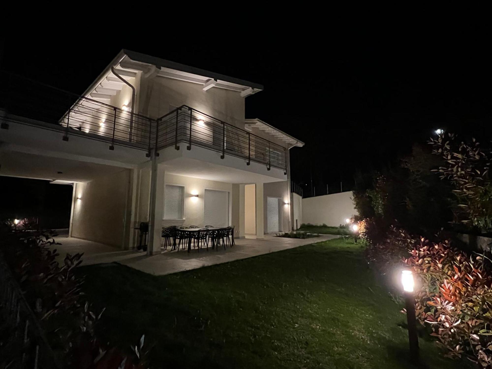 Luxury Villas Gardenia With Private Pool Padenghe sul Garda Buitenkant foto